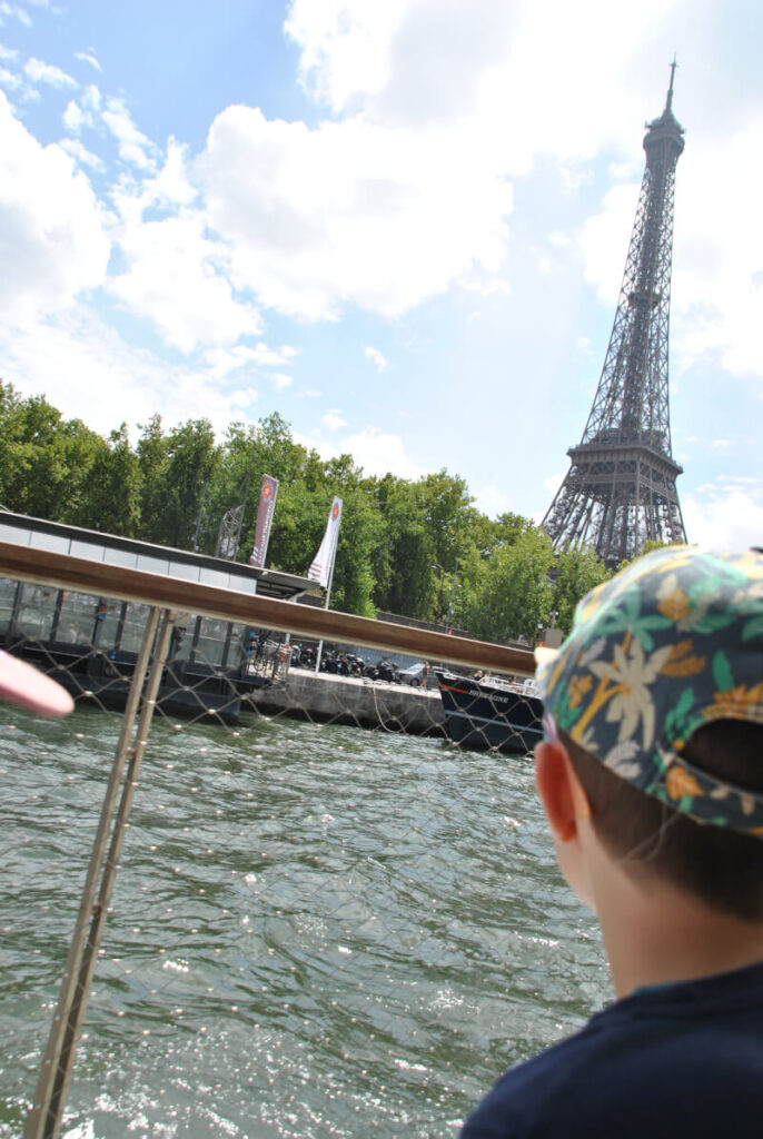 Paris mit Kindern – 10 Sehenswürdigkeiten im Familientest - Bootsfahrt auf der Seine