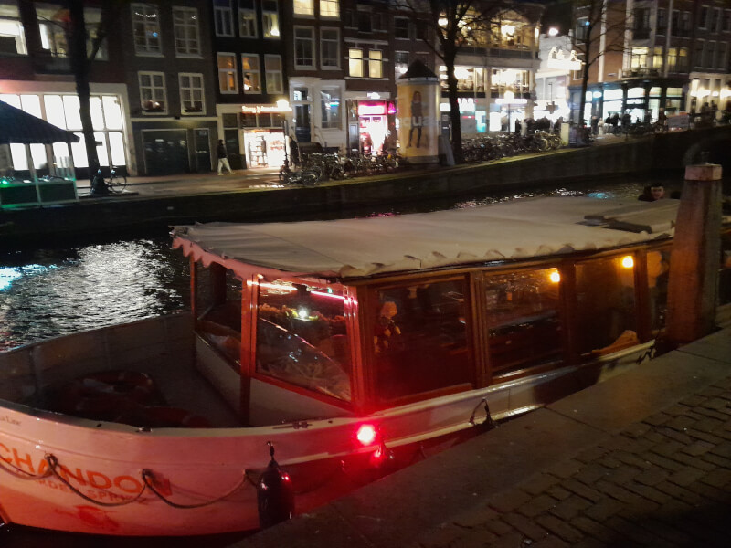 Amsterdam mit Kindern - Orte, die ich mit meiner Familie anschauen möchte: Grachtenrundfahrt