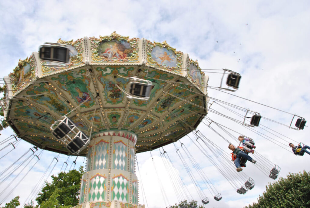 Jardin d'Acclimatation mit Kindern entdecken - Kettenkarussell