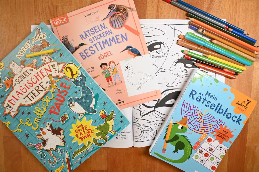 Reisespiele für Kinder - Malbücher, Rätselbücher, Stickerhefte