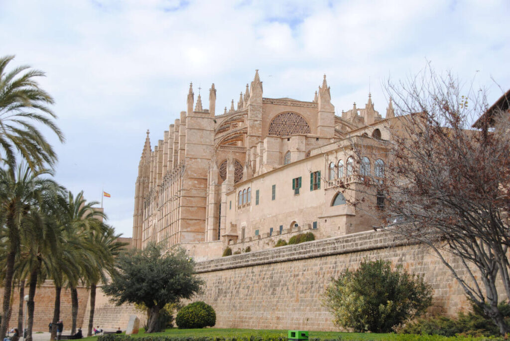Mallorca mit Kindern im Winter - Ausflug nach Palma de Mallorca - Kathedrale La Seu