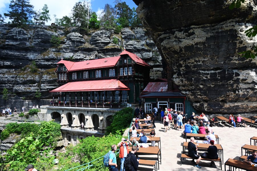 Wanderung zum Prebischtor mit Kindern - Am Prebischtor Falkennest und Kiosk