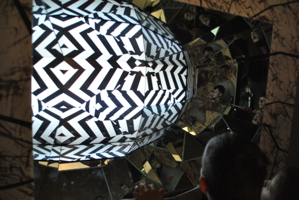 Paris mit Kindern – 10 Sehenswürdigkeiten im Familientest - Paradox Museum