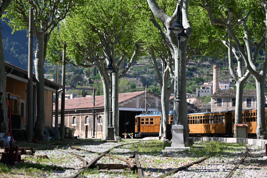 Mallorca Tren de Sóller mit Kindern – Bahnhof von Sóller