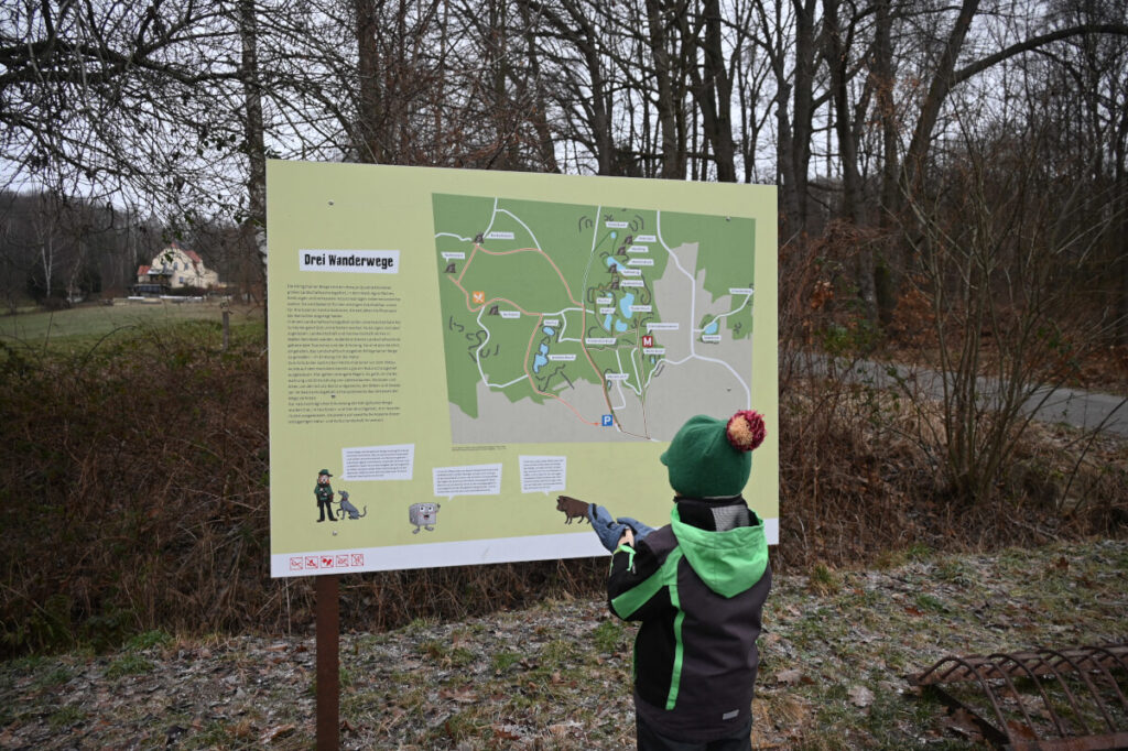 Königshainer Berge mit Kindern - Übersichtstafel Wanderwege