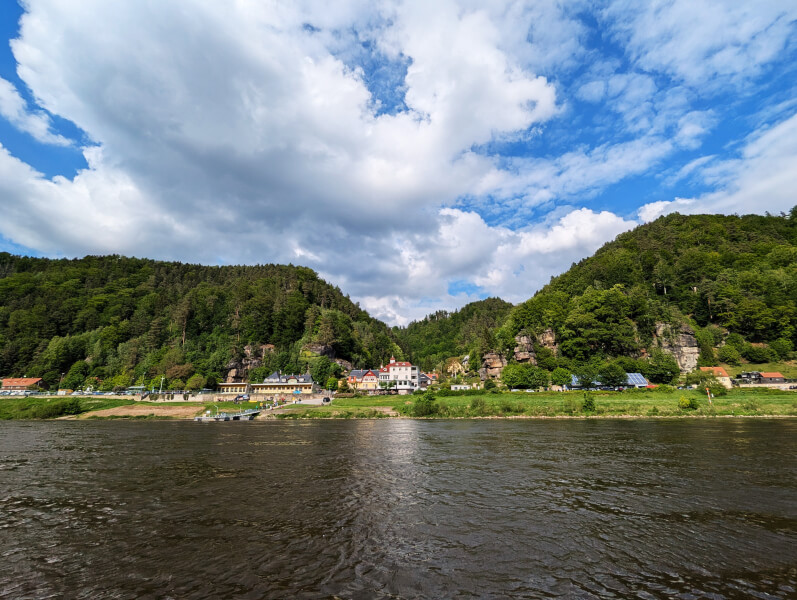 Schrammsteine mit Kindern - Abenteuerspielplatz sächsische Schweiz - Blick auf Schmilka