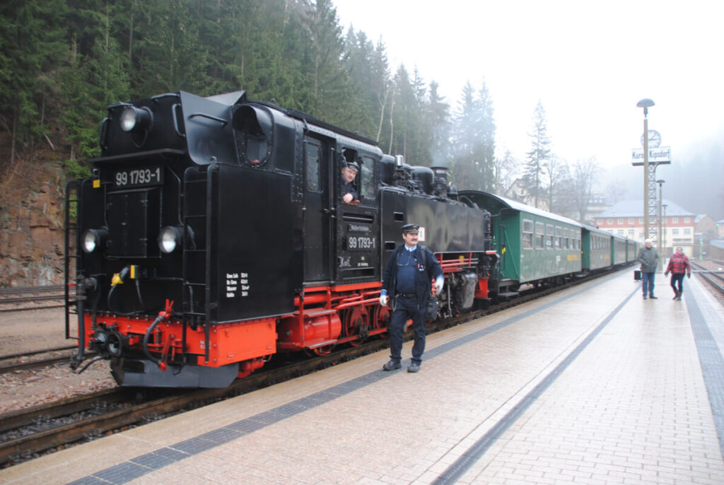 Altenberg mit Kindern – Ausflugstipps & Familienhotel im Erzgebirge - Weißeritztalbahn